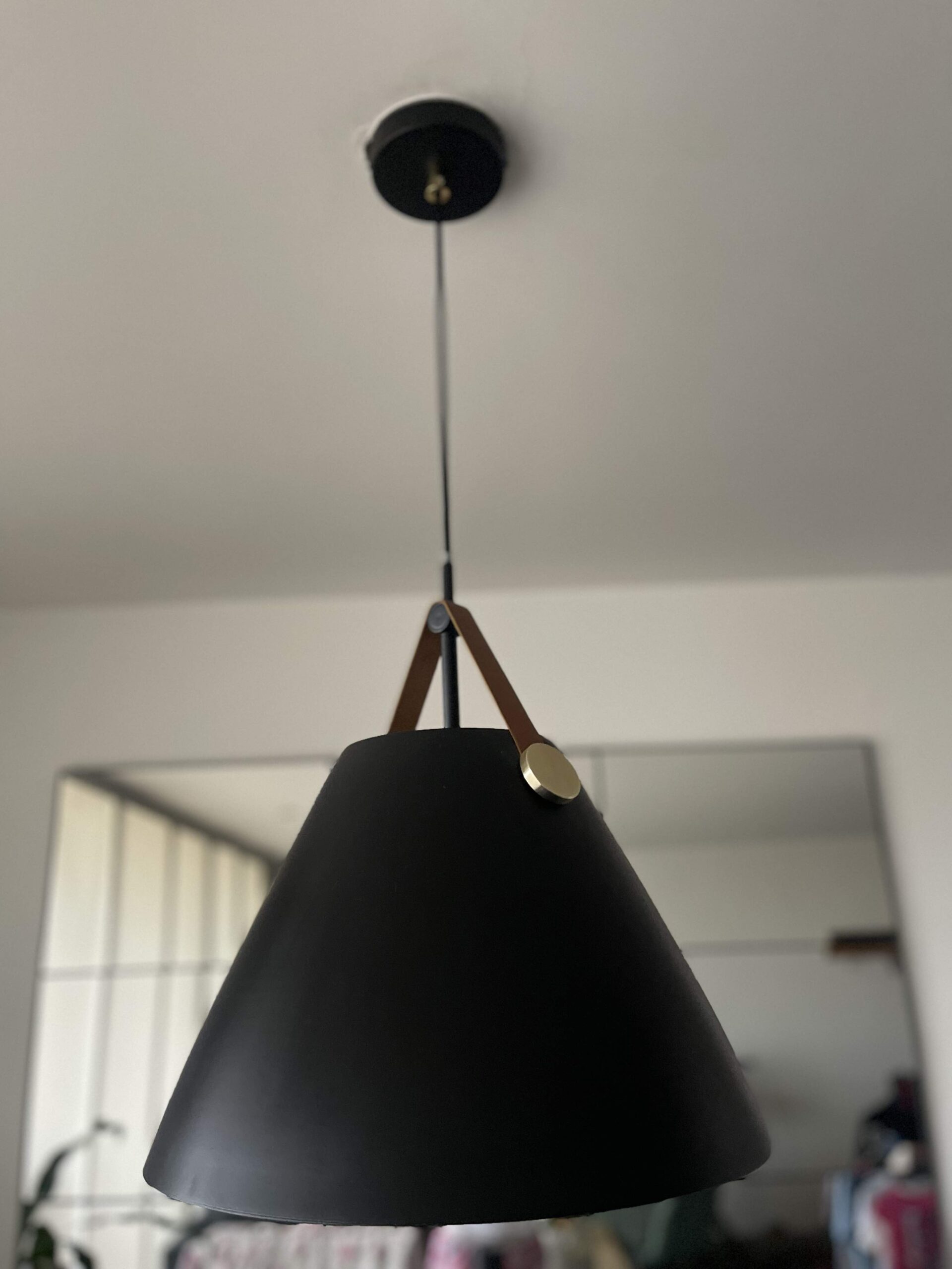 Lampara de techo negra