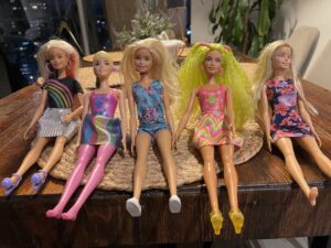 Set Barbies
